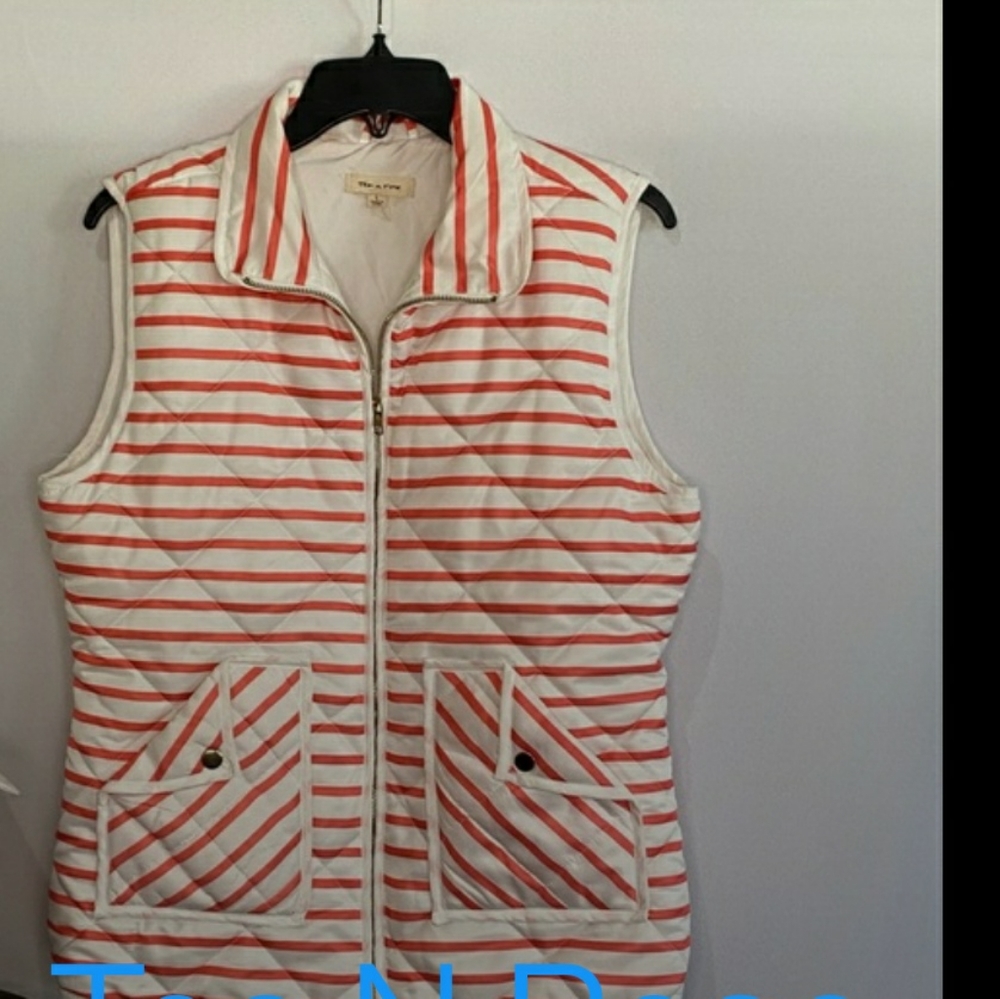 Tea n Rose Stripe Sleeveless Zip Front Quilted Vest Front Pockets Button